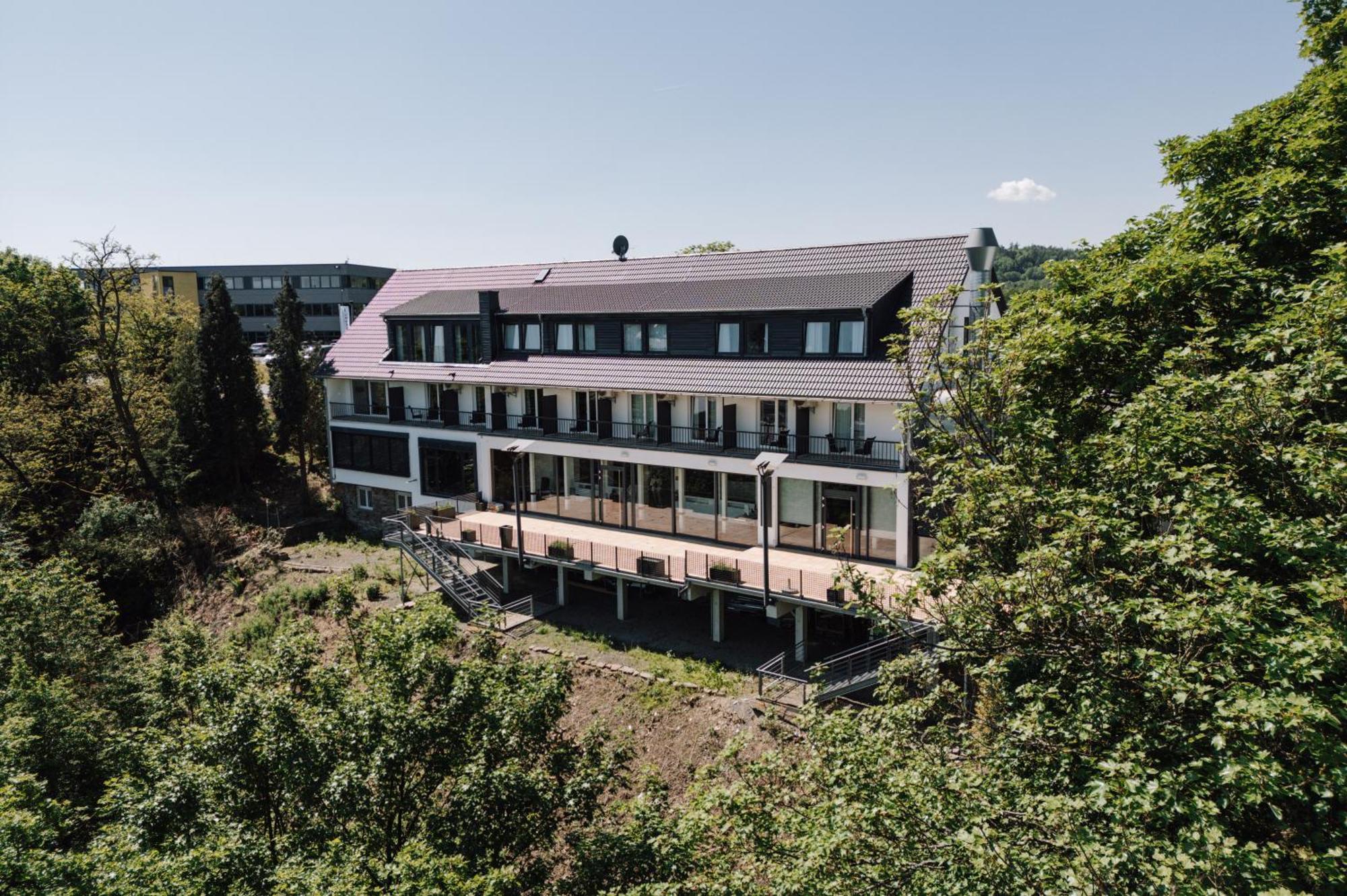 Si-View Einzelzimmer Mit Balkon Zimmer 4 - Hotel Зиген Екстериор снимка